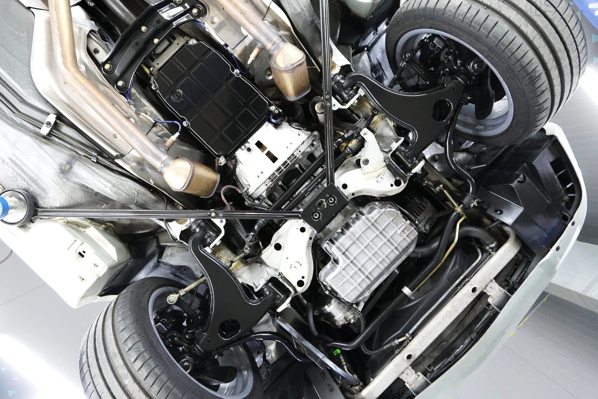 Mercedes-Benz-R129-SL55-AMG-24