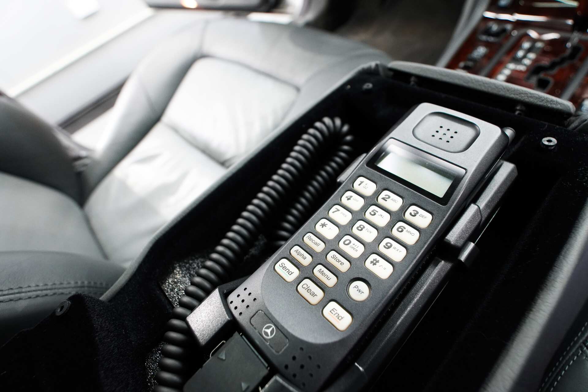 Mercedes-Benz-S600-26