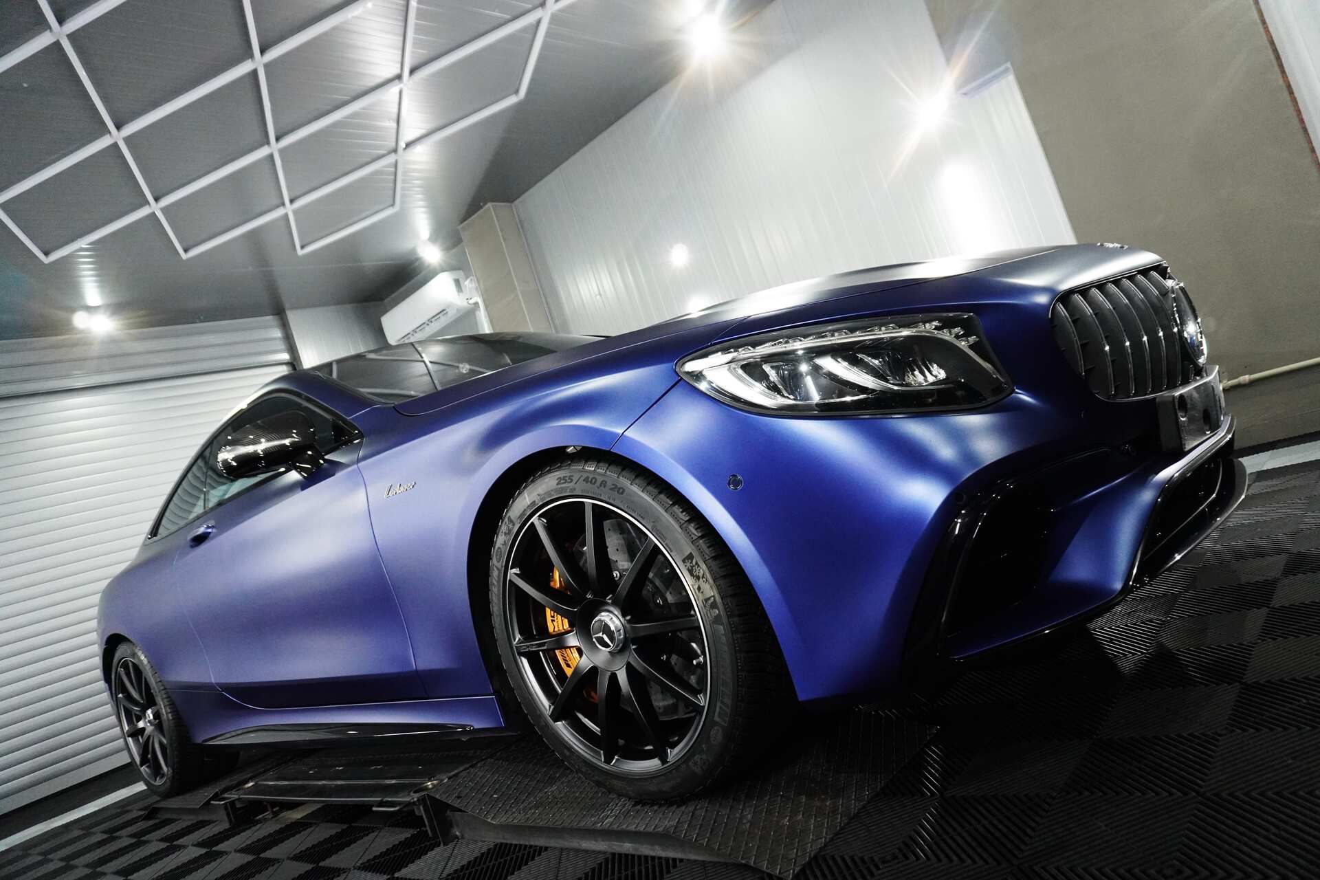 Mercedes-Benz-S63-Coupe-1