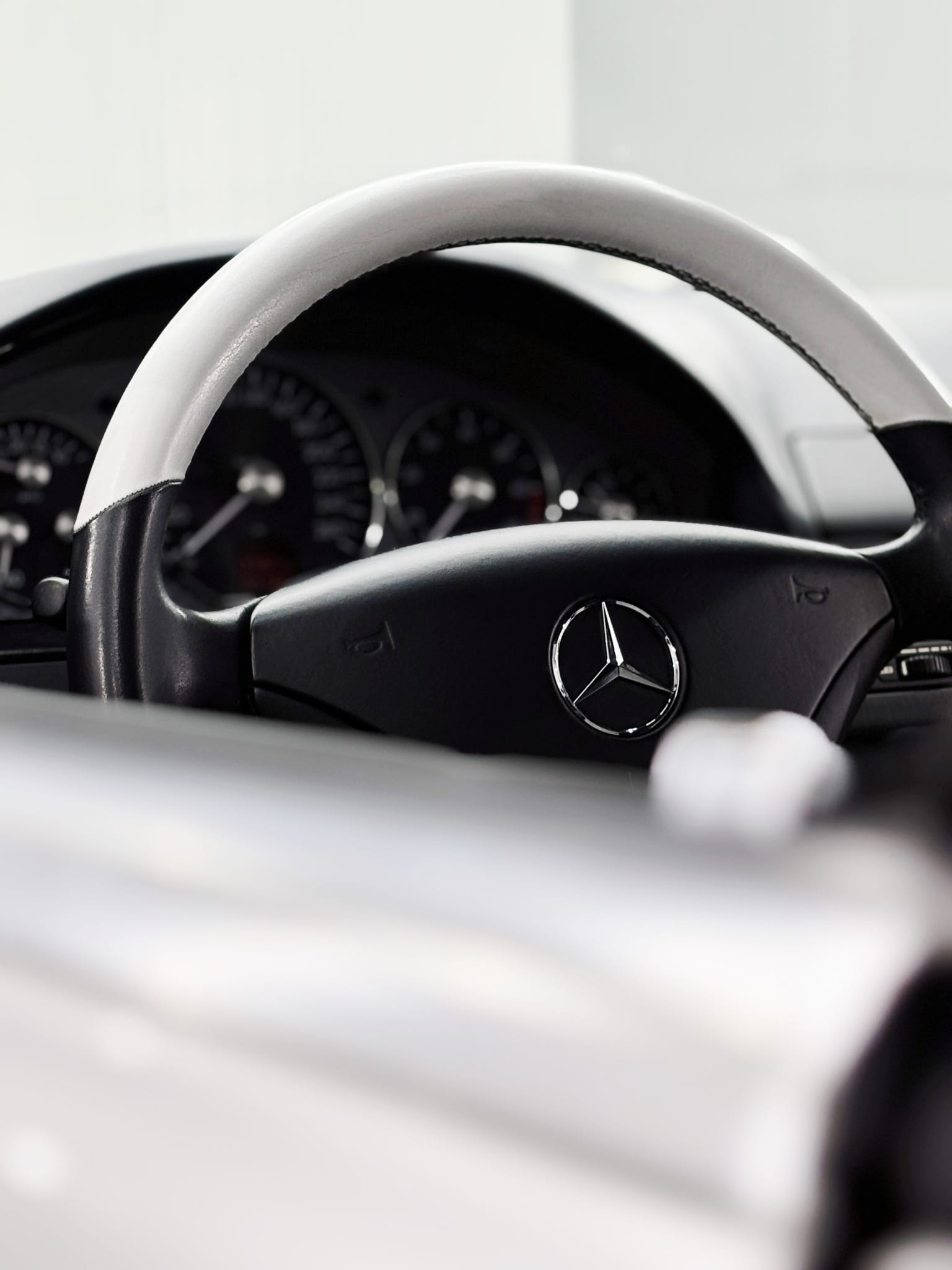 Mercedes-Benz-SL-500-AMG-11