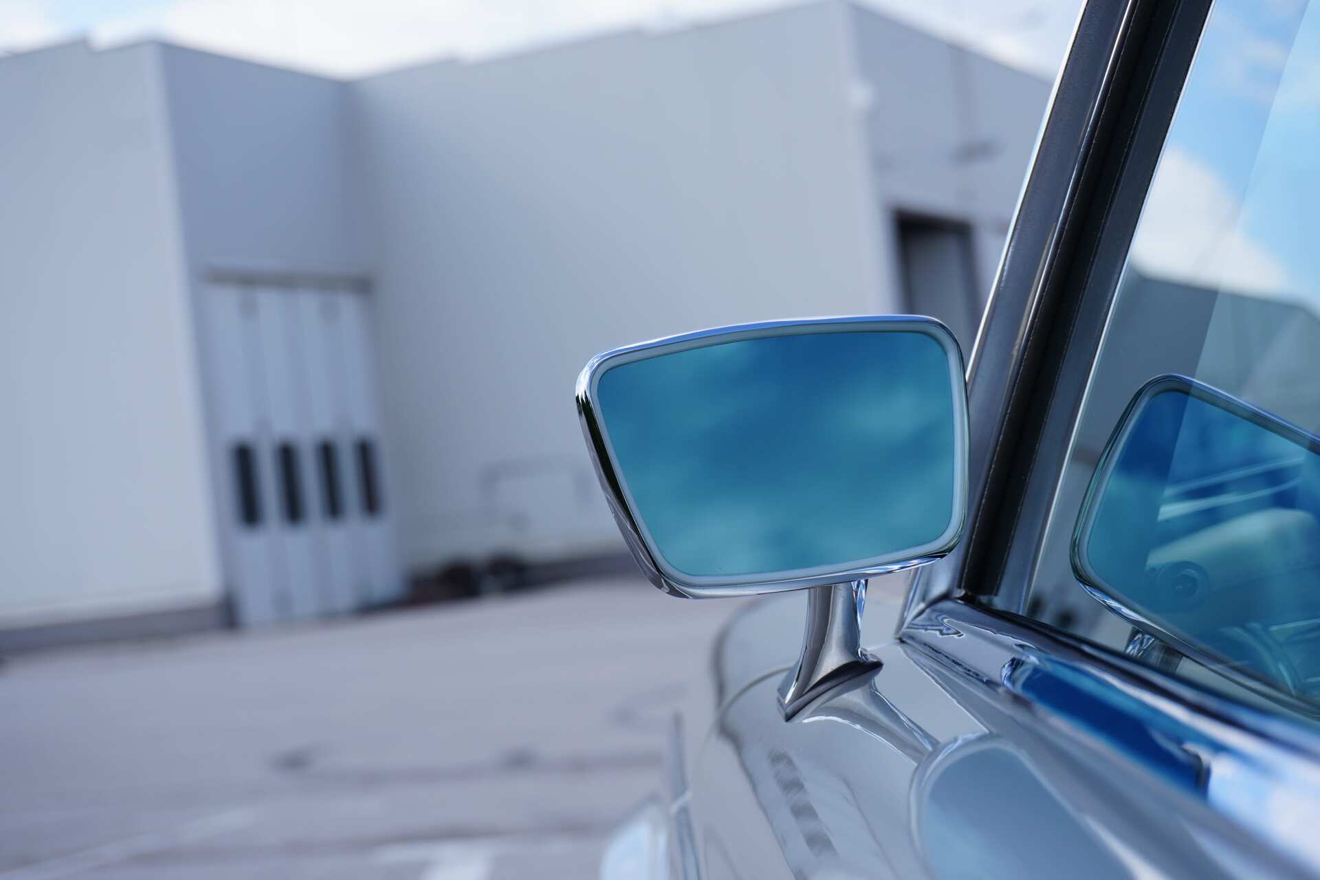 Mercedes-Benz-SL280-26