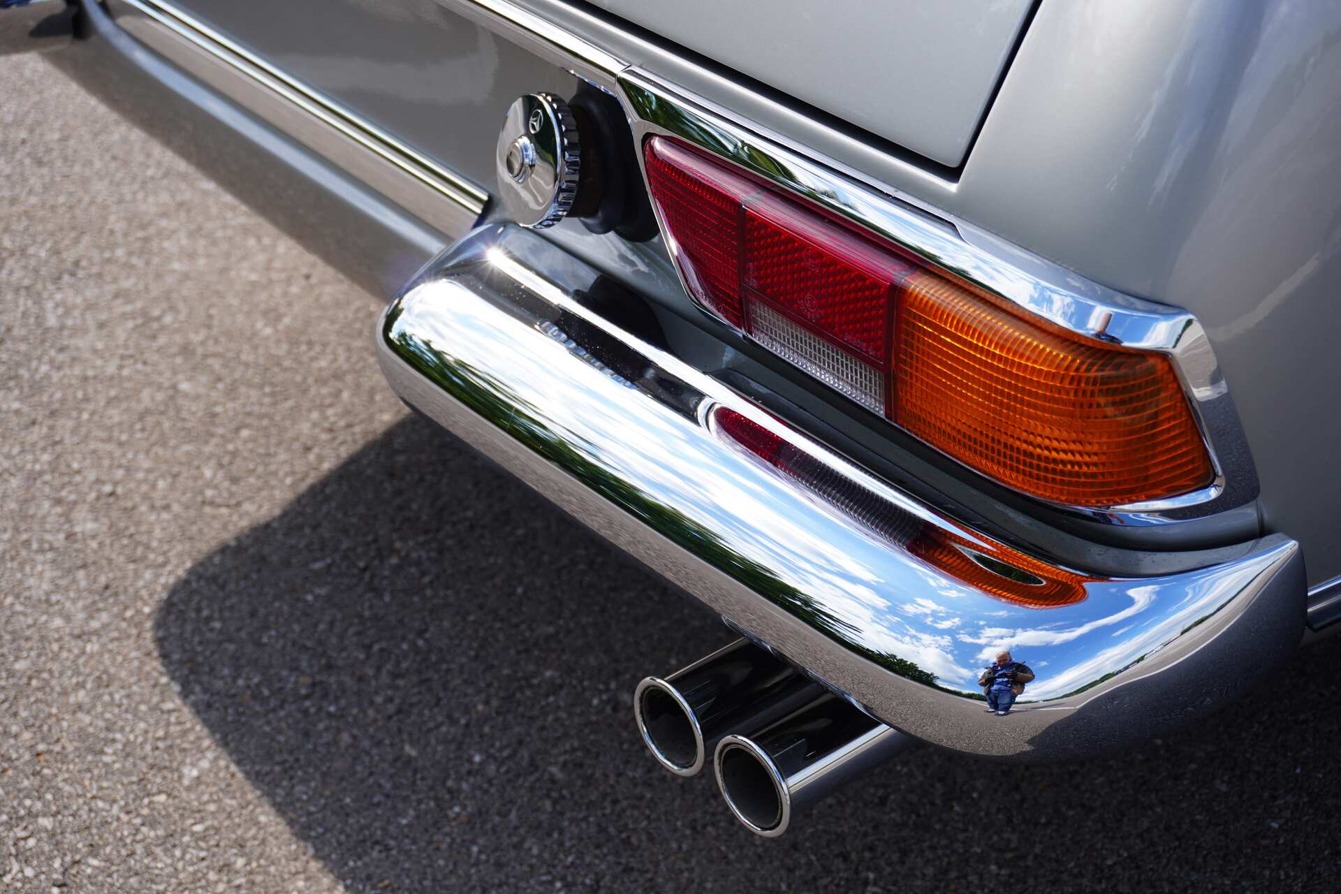 Mercedes-Benz-SL280-31