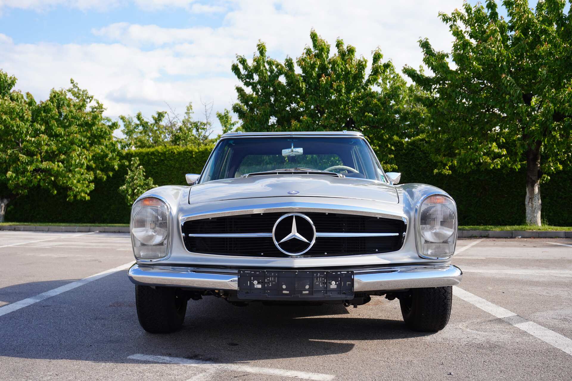 Mercedes-Benz-SL280-47