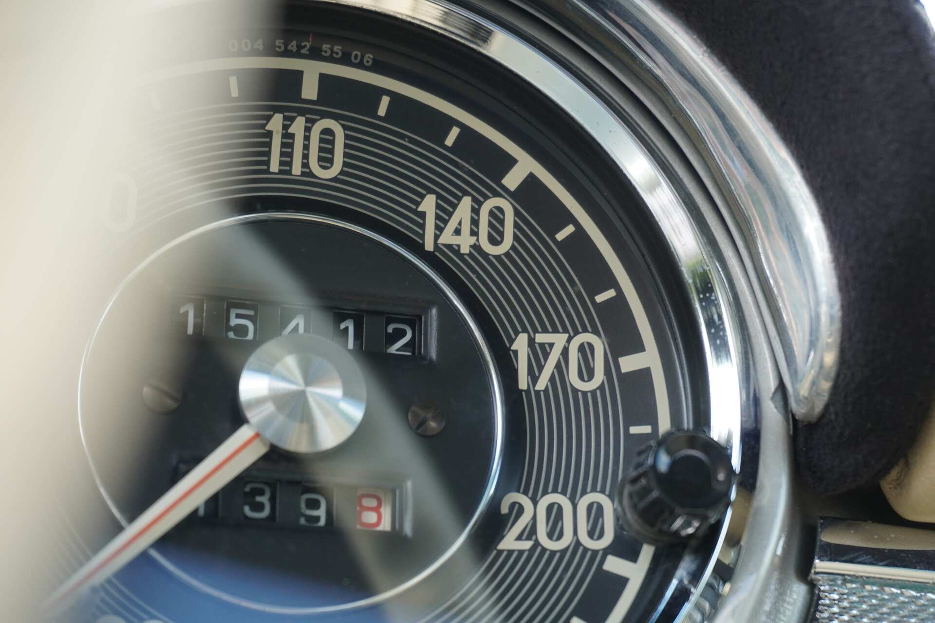 Mercedes-Benz-SL280-8