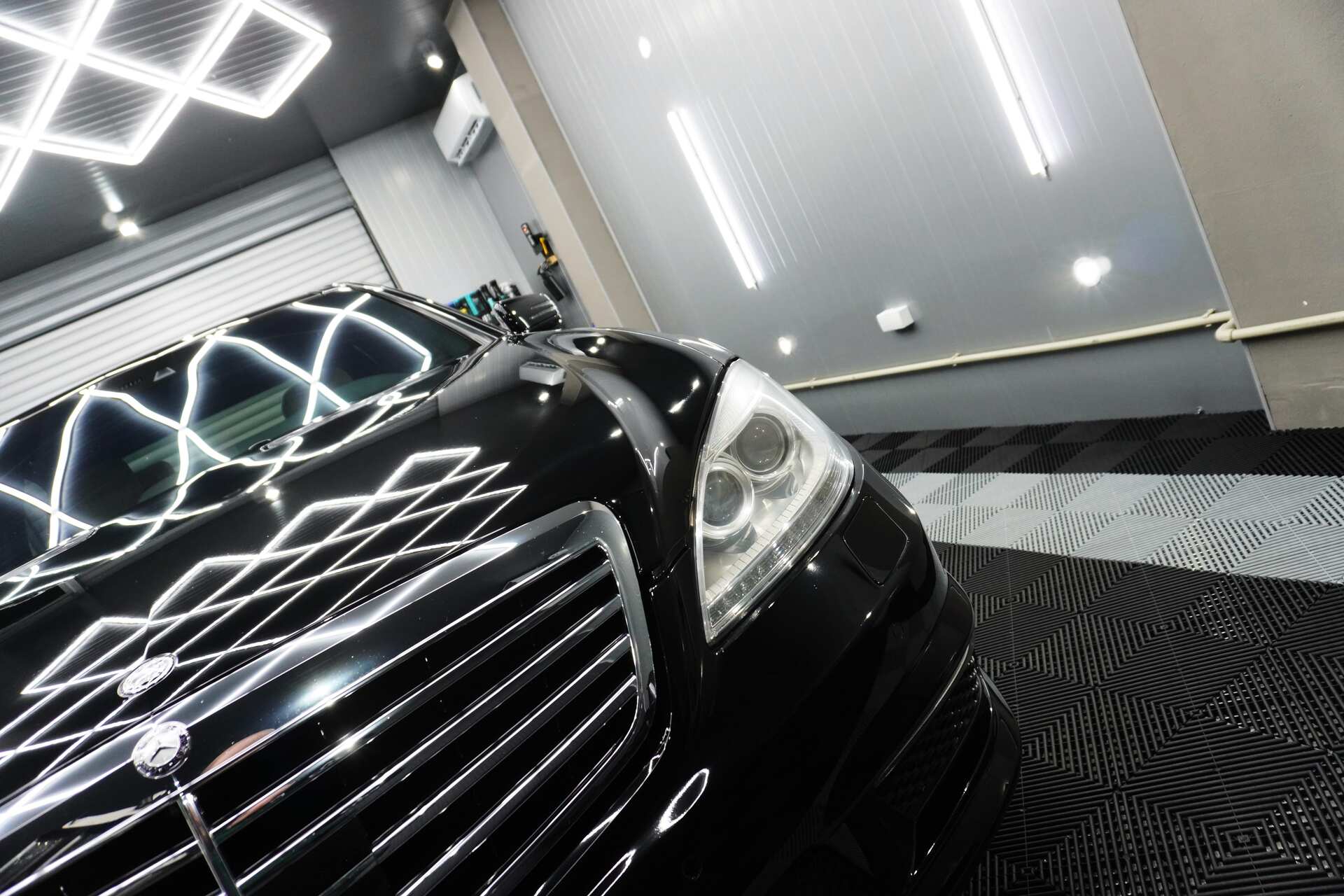 Mercedes-Benz-W221-5