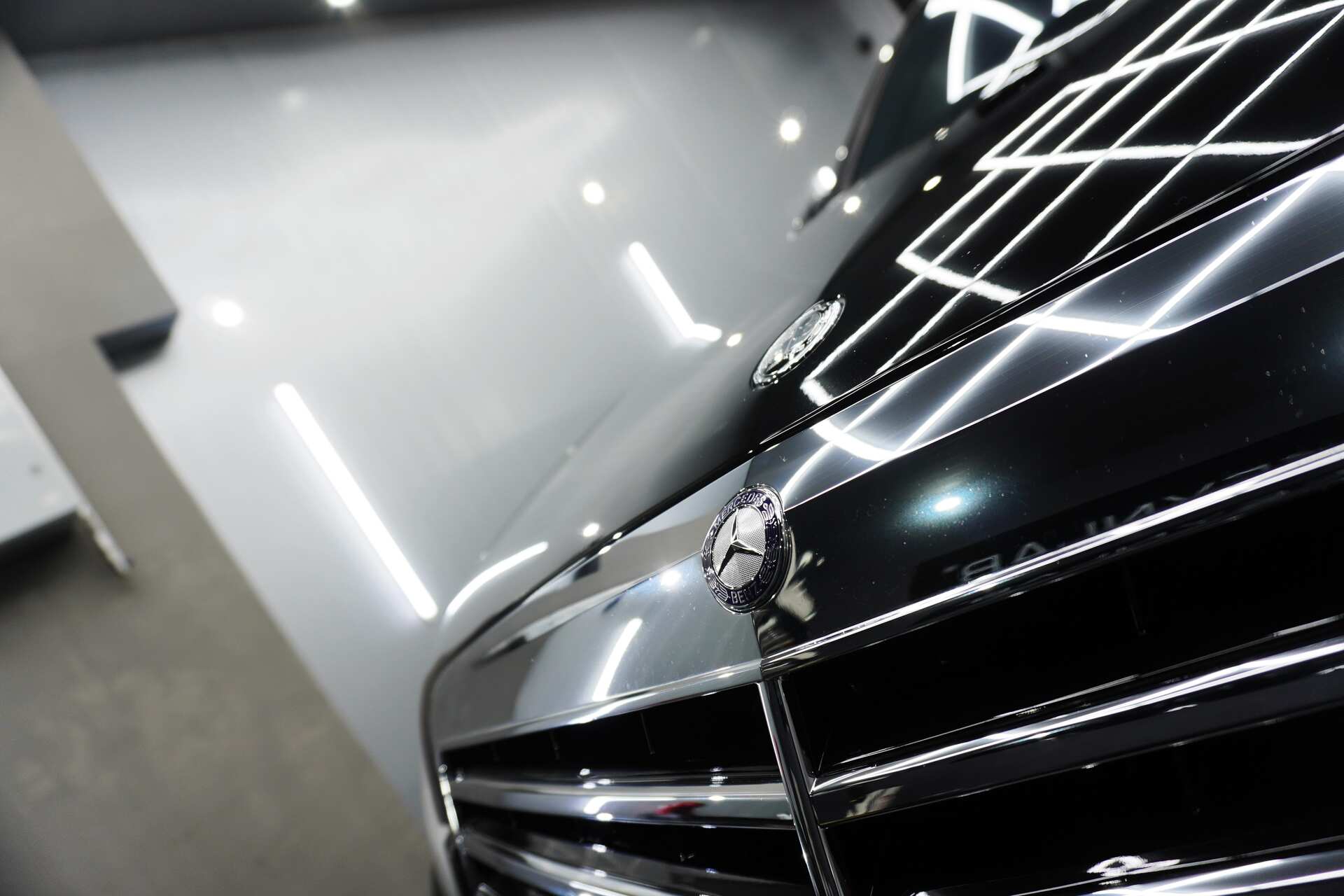 Mercedes-Benz-W221-8