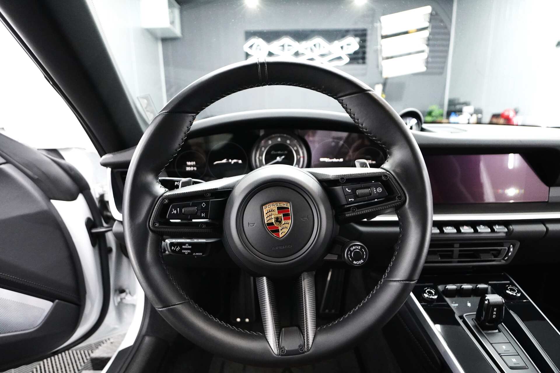 Porsche-911-Turbo-S-18