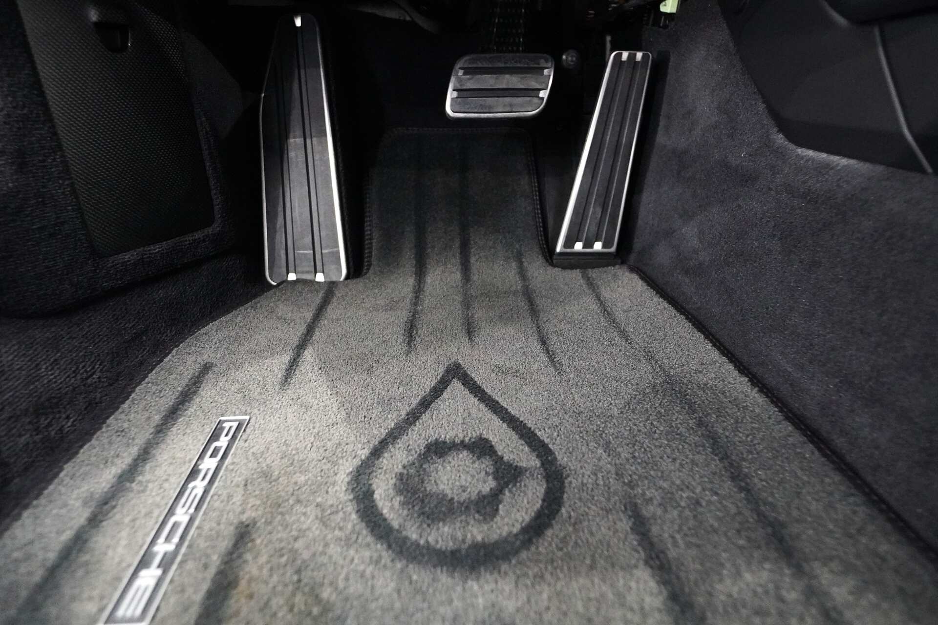 Porsche-911-Turbo-S-26