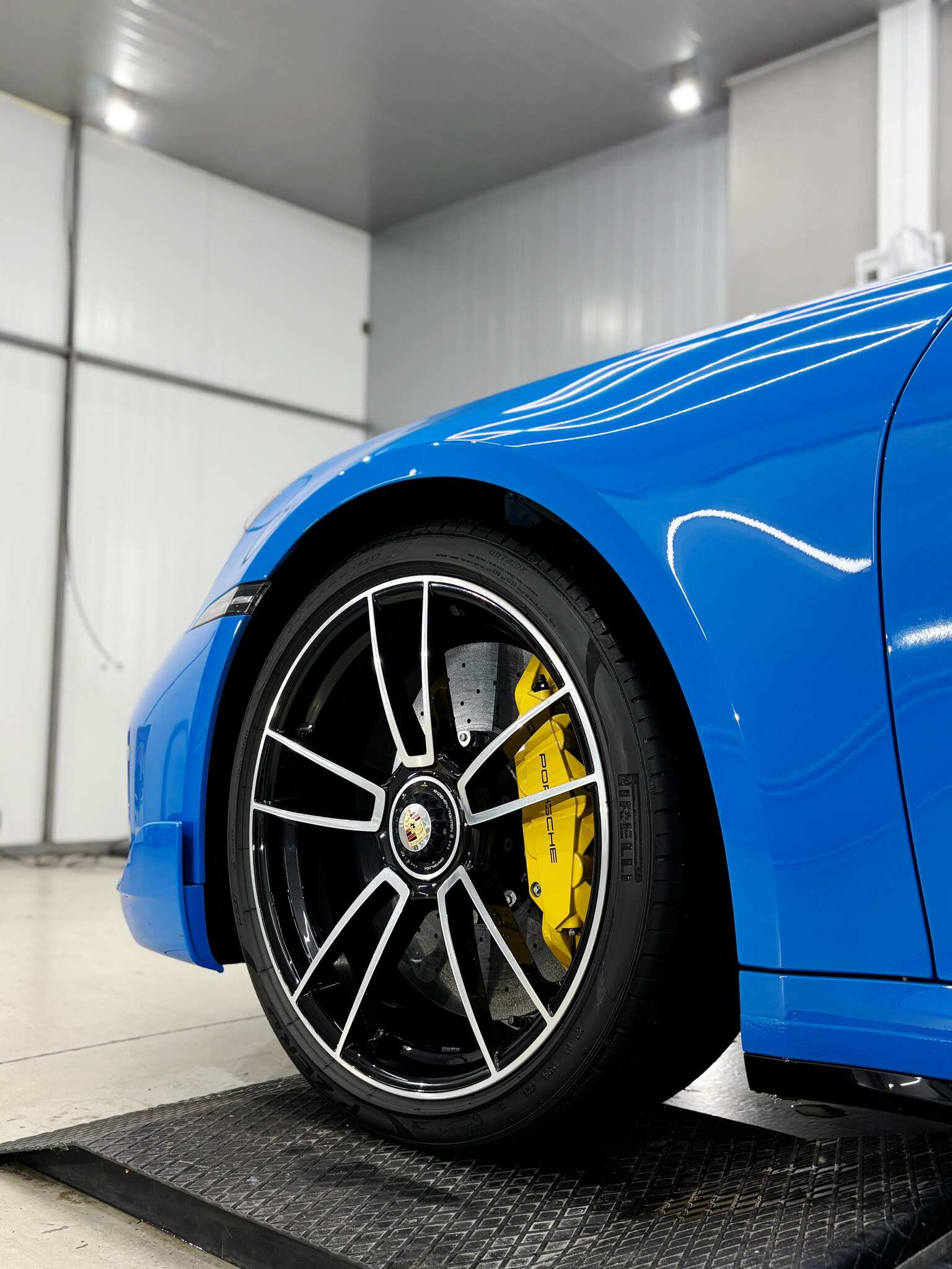 Porsche-911-Turbo-S-Blue-1