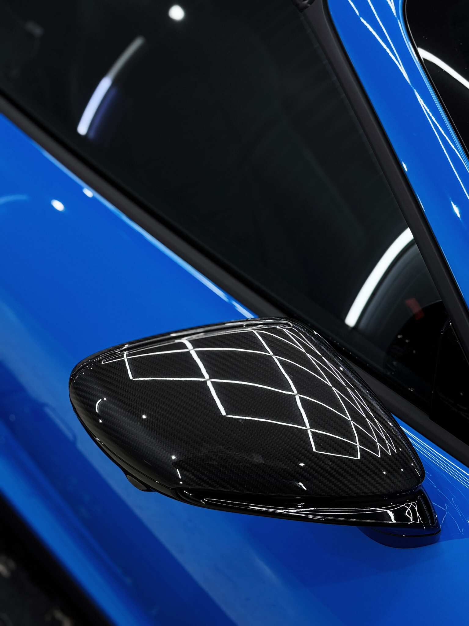 Porsche-911-Turbo-S-Blue-2