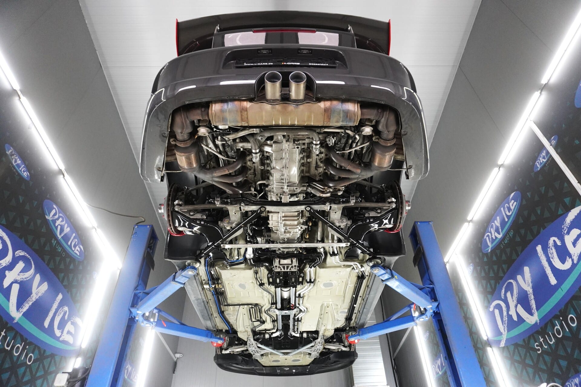 Porsche-997-GT3-RS-25