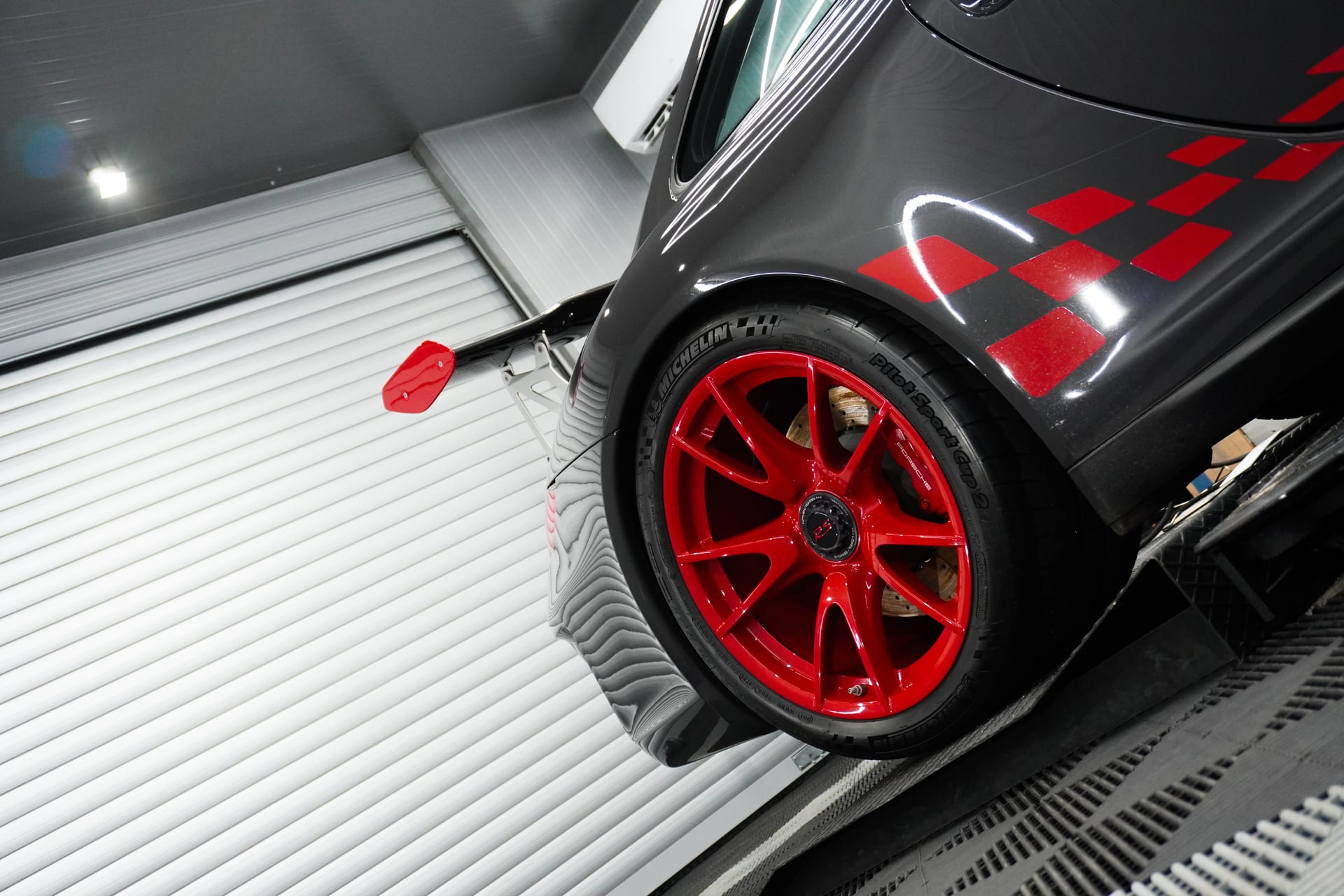 Porsche-997-GT3-RS-9