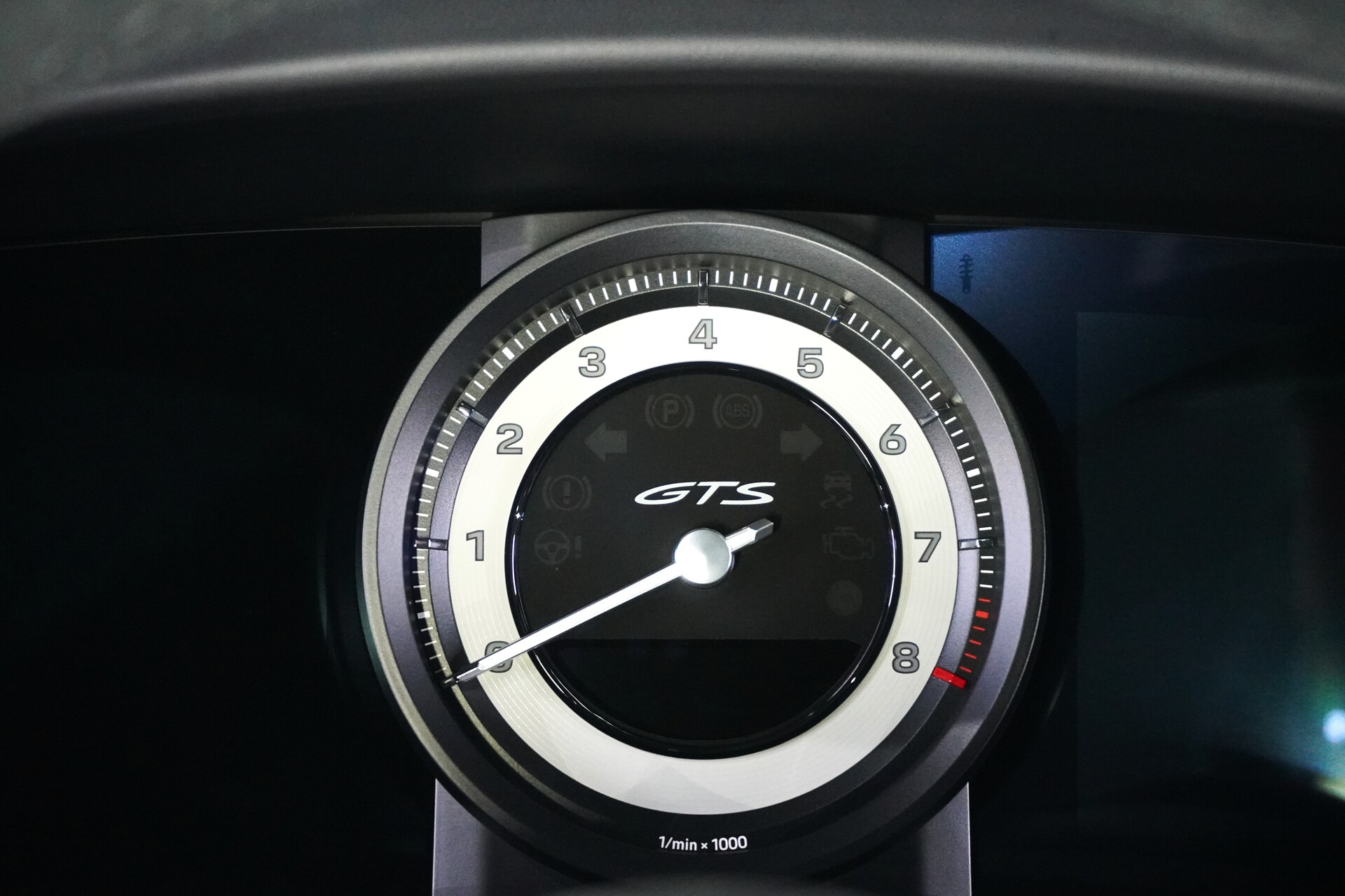Porsche-911-Carrera4-GTS-19