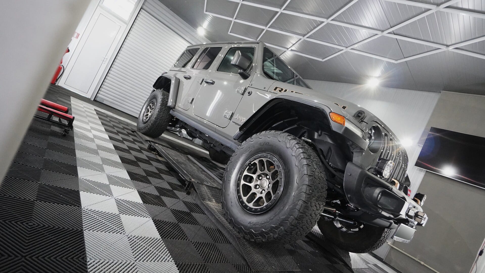 Jeep-Wrangler-Rubicon-392-1