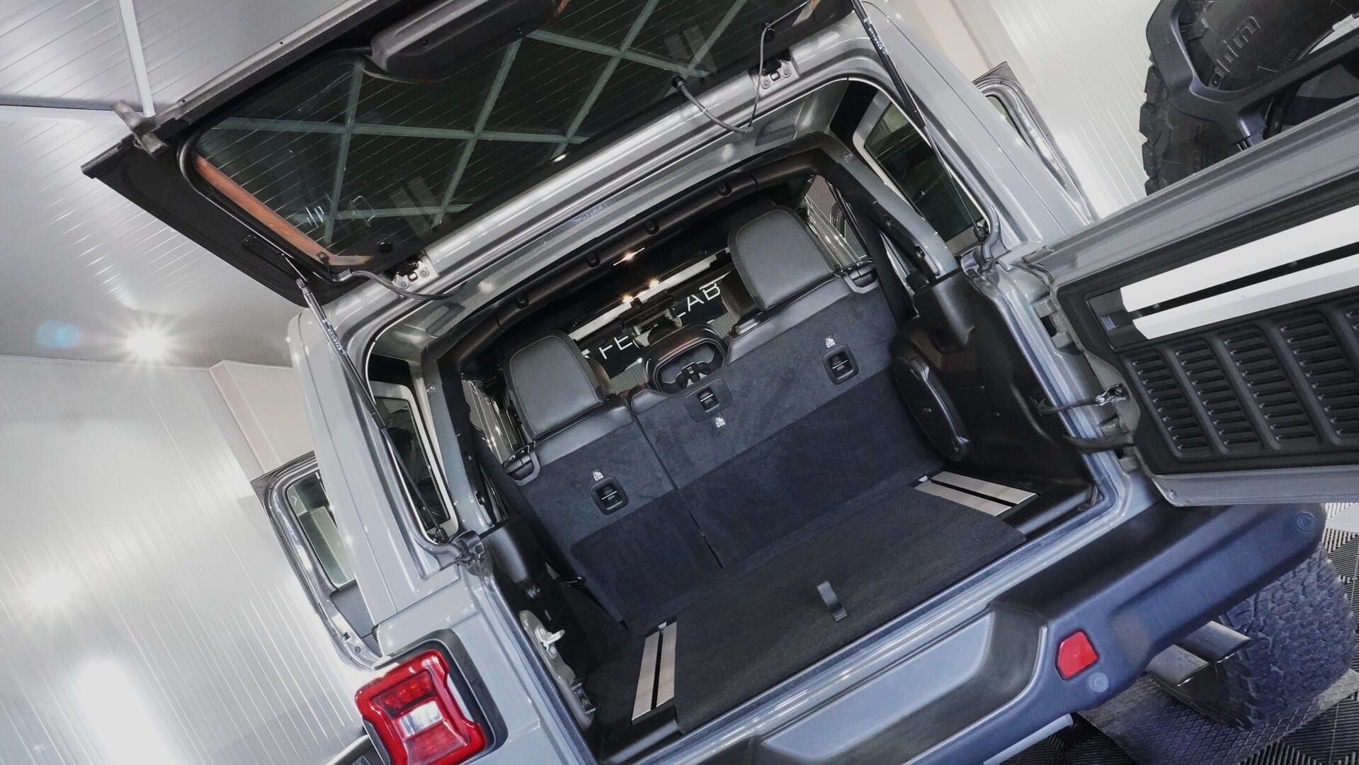 Jeep-Wrangler-Rubicon-392-23