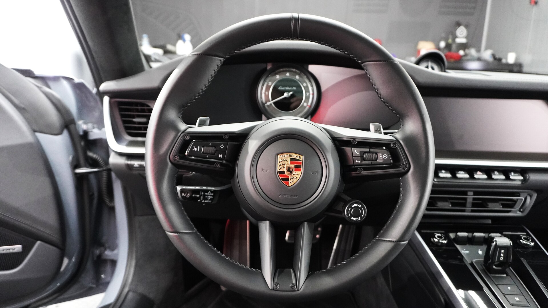 Porsche-911-Turbo-S-30