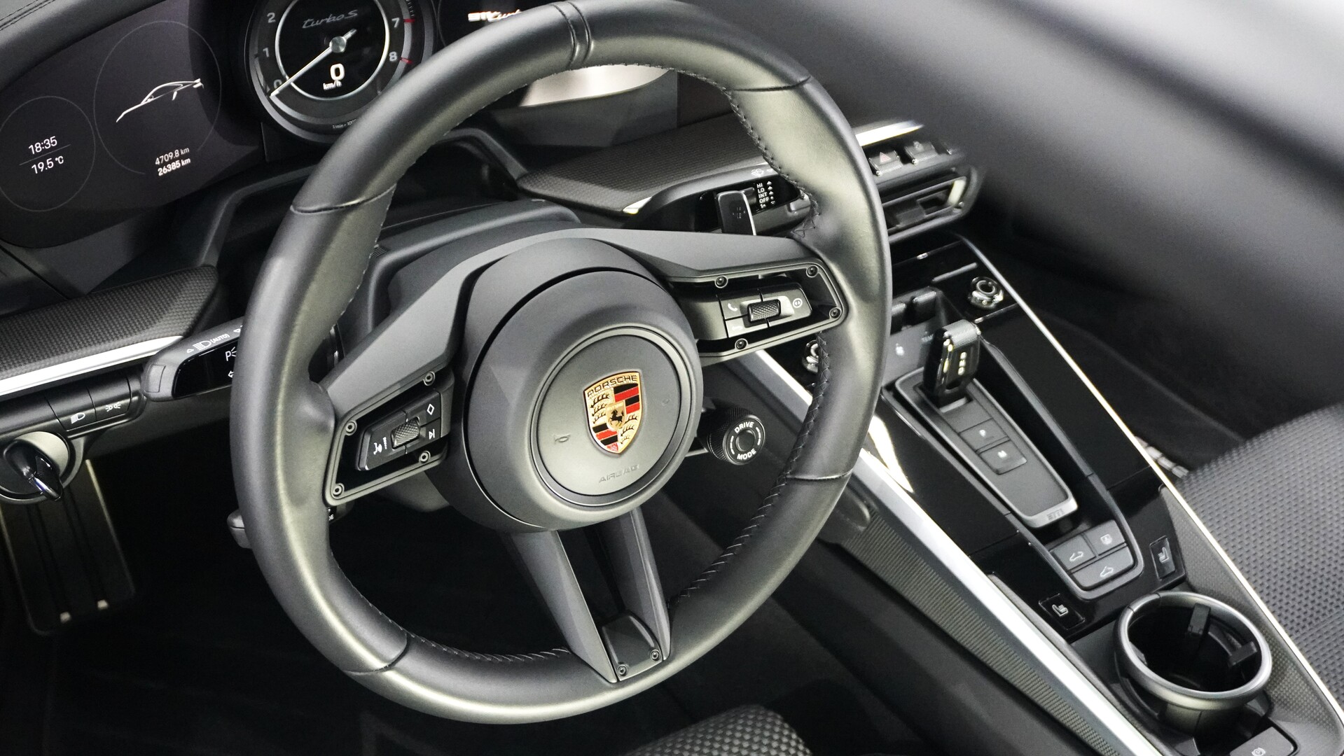 Porsche-911-Turbo-S-34