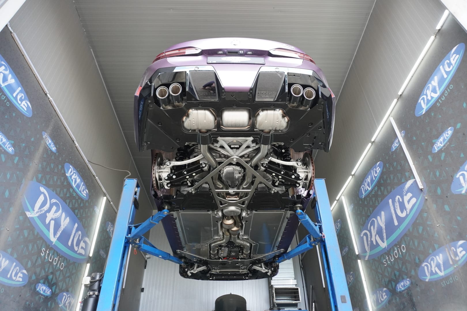 BMW-M5-19