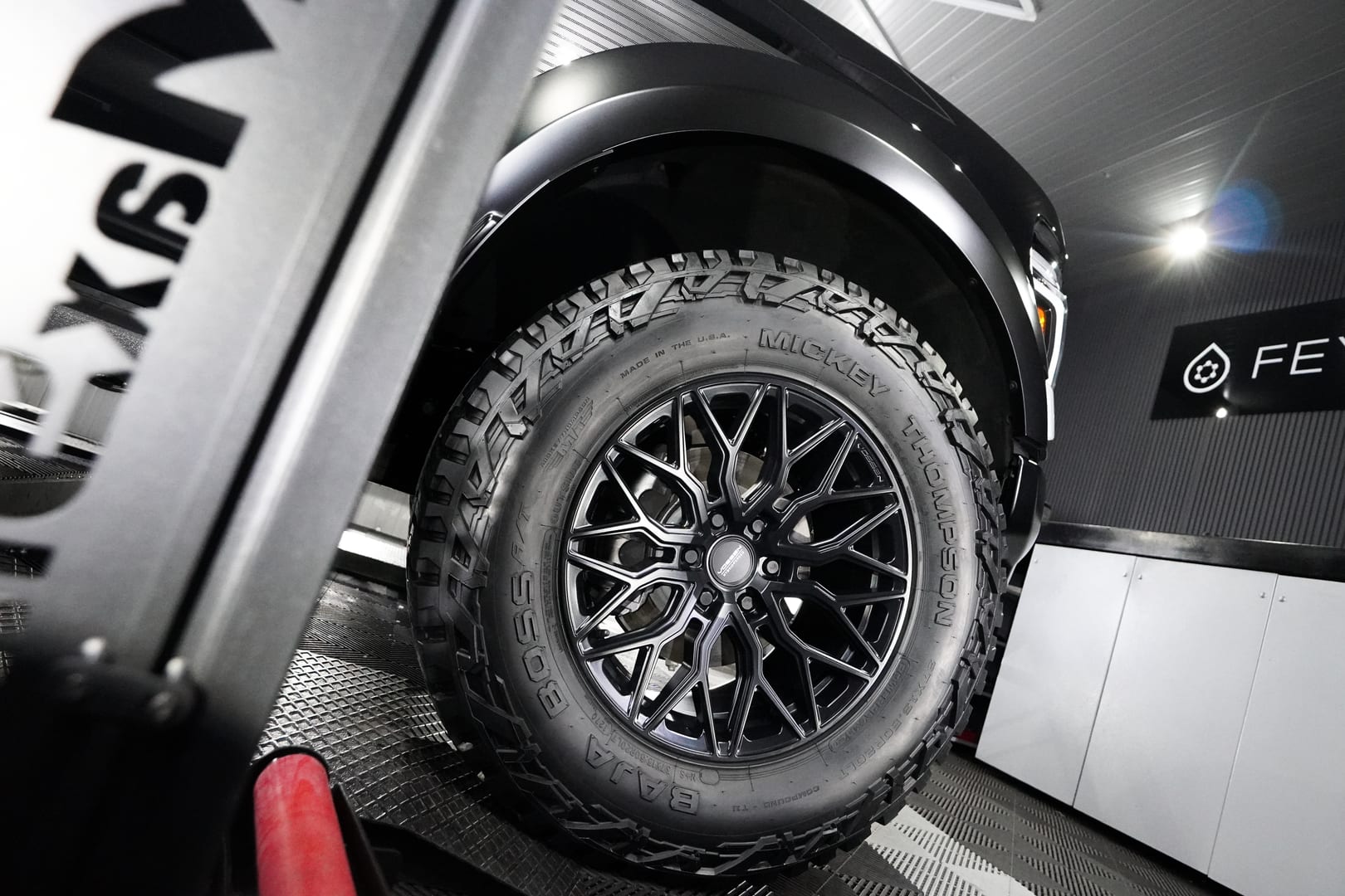 Ford-Raptor-R-11