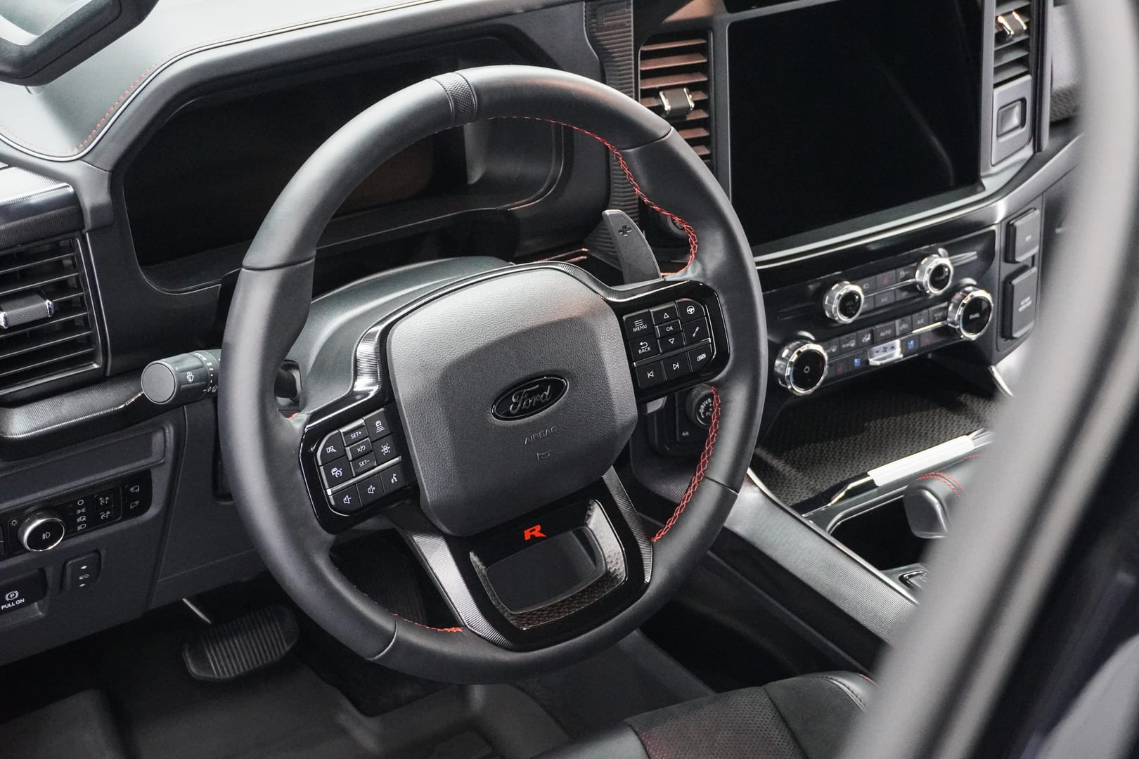 Ford-Raptor-R-18