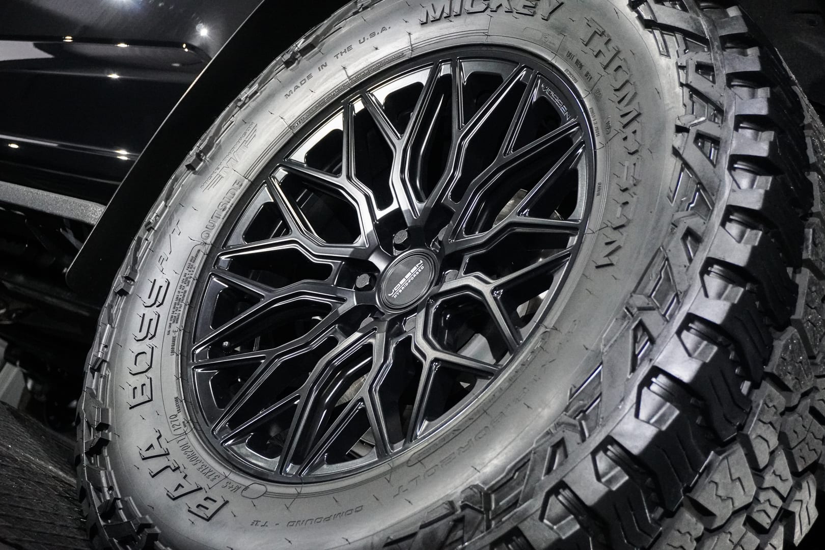 Ford-Raptor-R-8