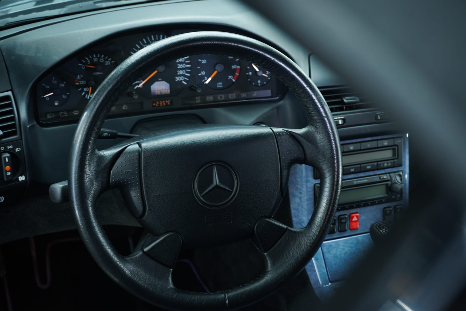 Mercedes-Benz-SL60-AMG-10