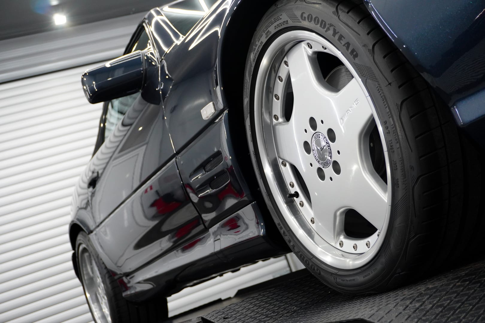 Mercedes-Benz-SL60-AMG-21