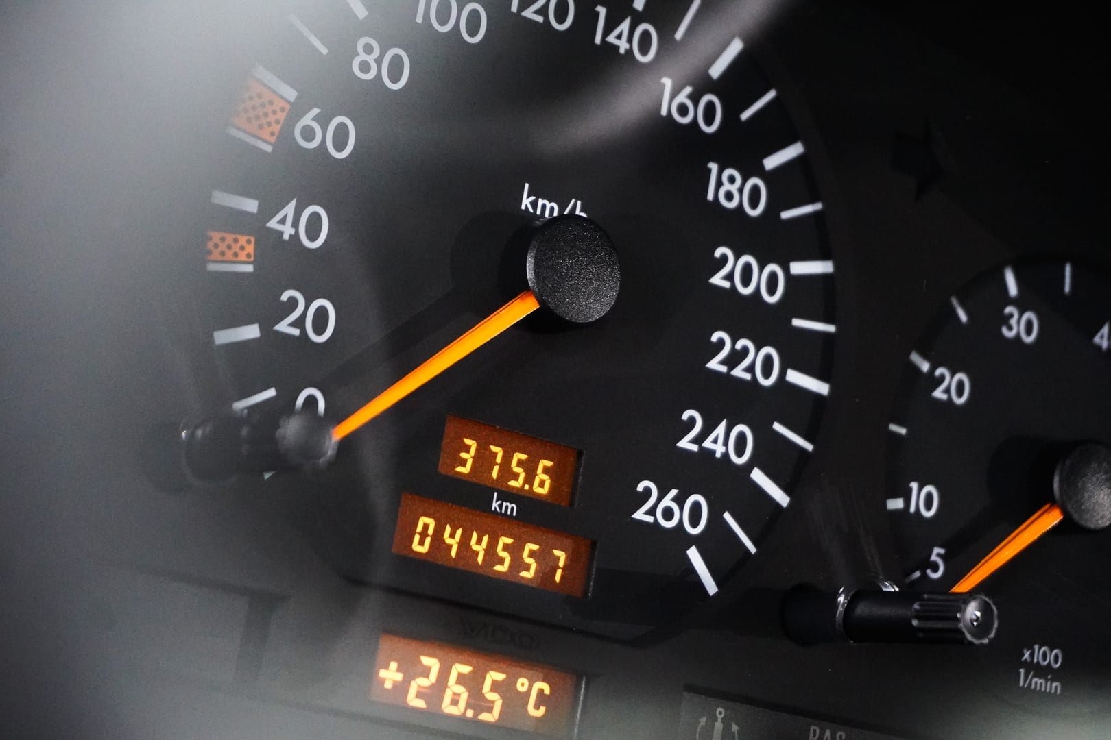 Merces-Benz-SL-600-17
