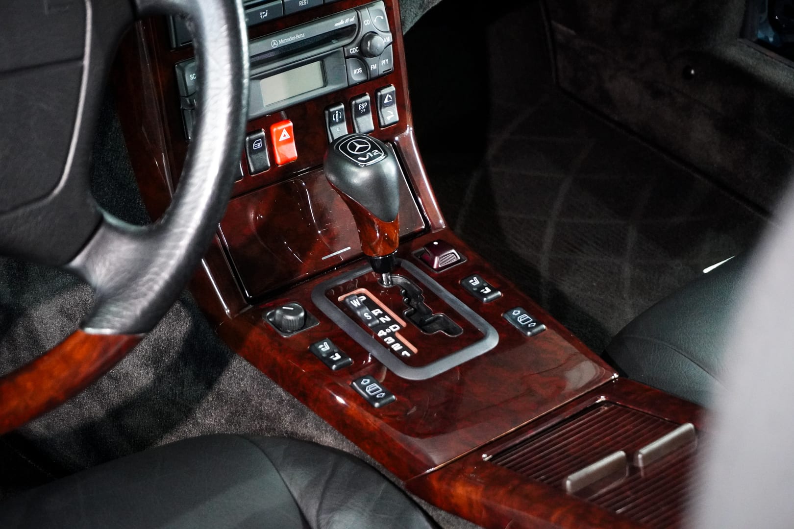 Merces-Benz-SL-600-18
