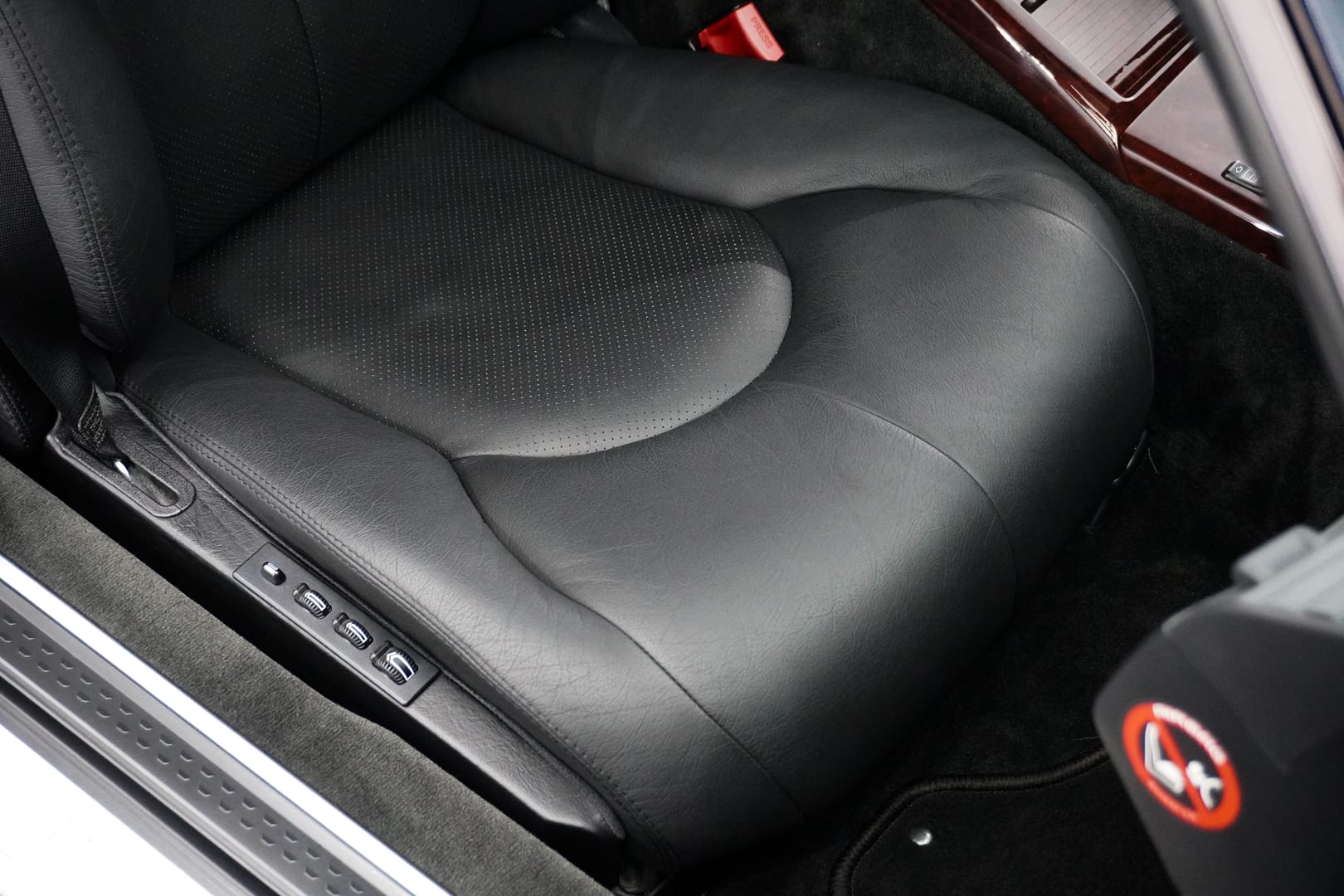 Merces-Benz-SL-600-23