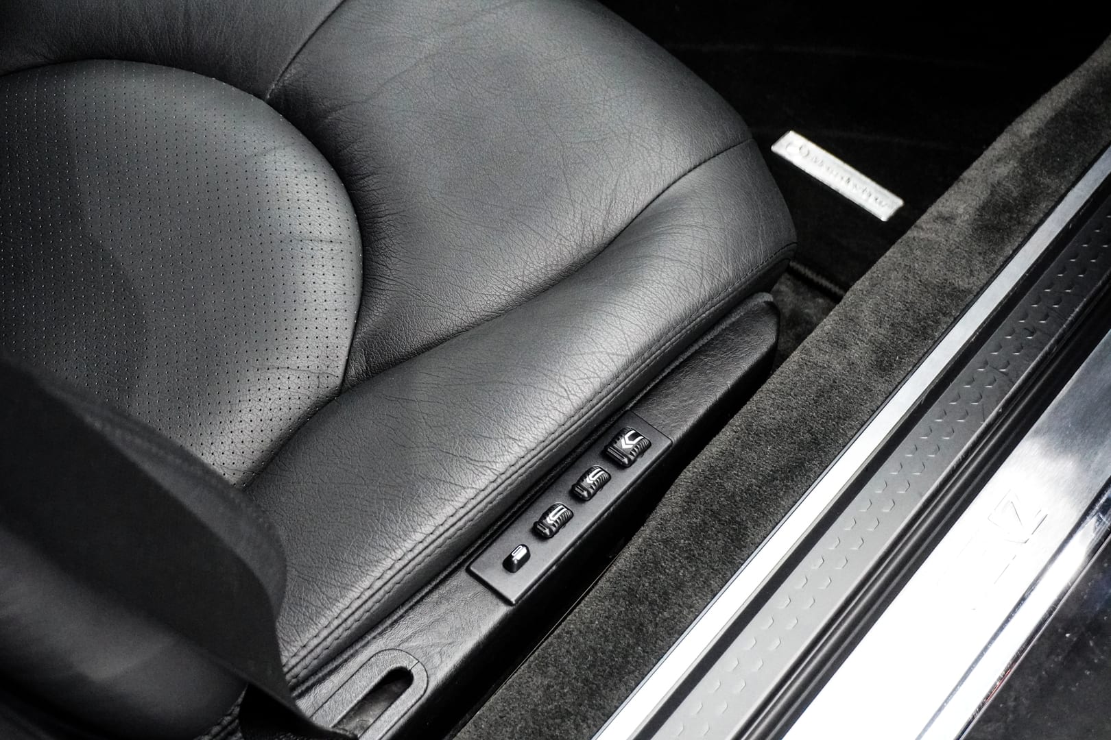 Merces-Benz-SL-600-24