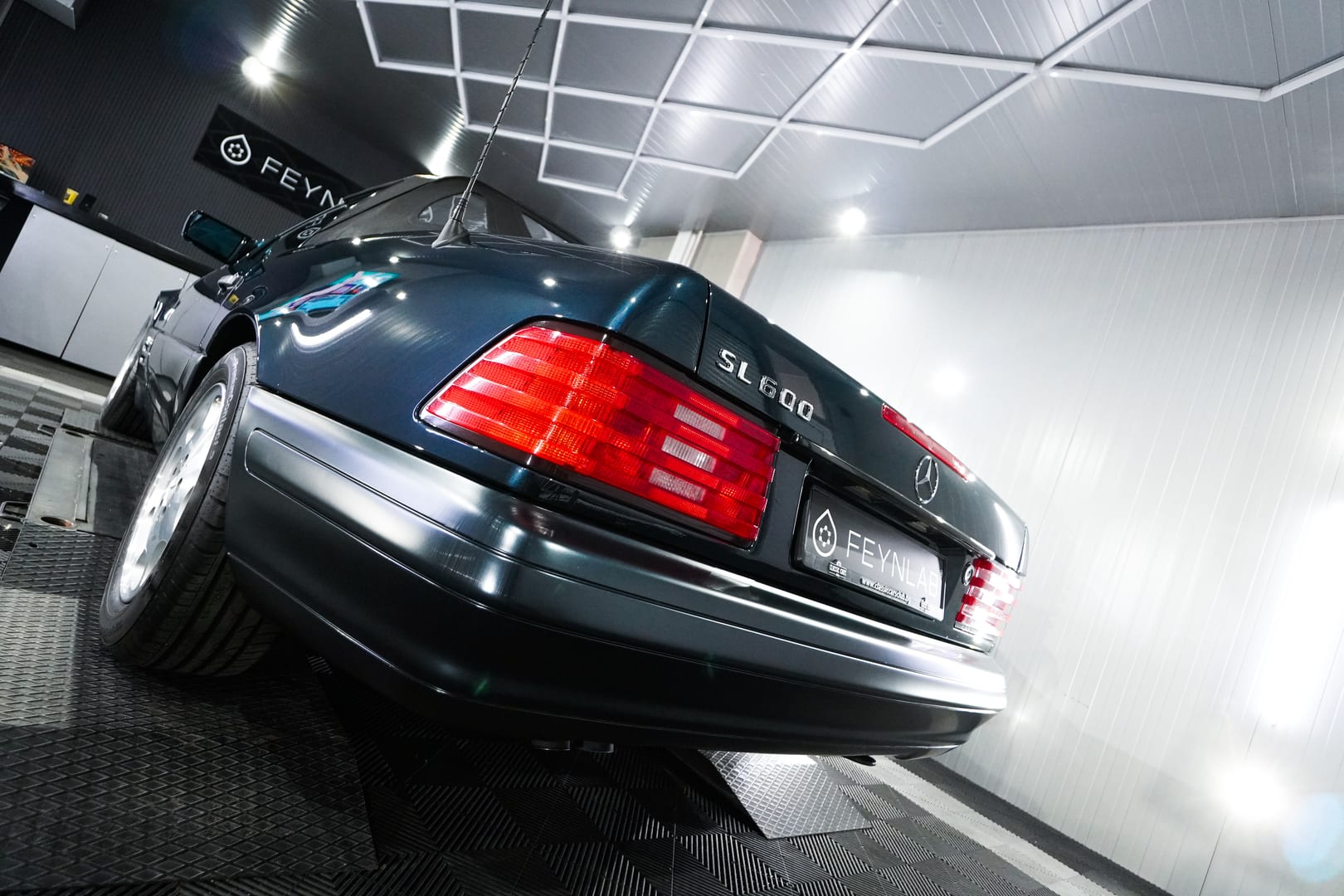 Merces-Benz-SL-600-6