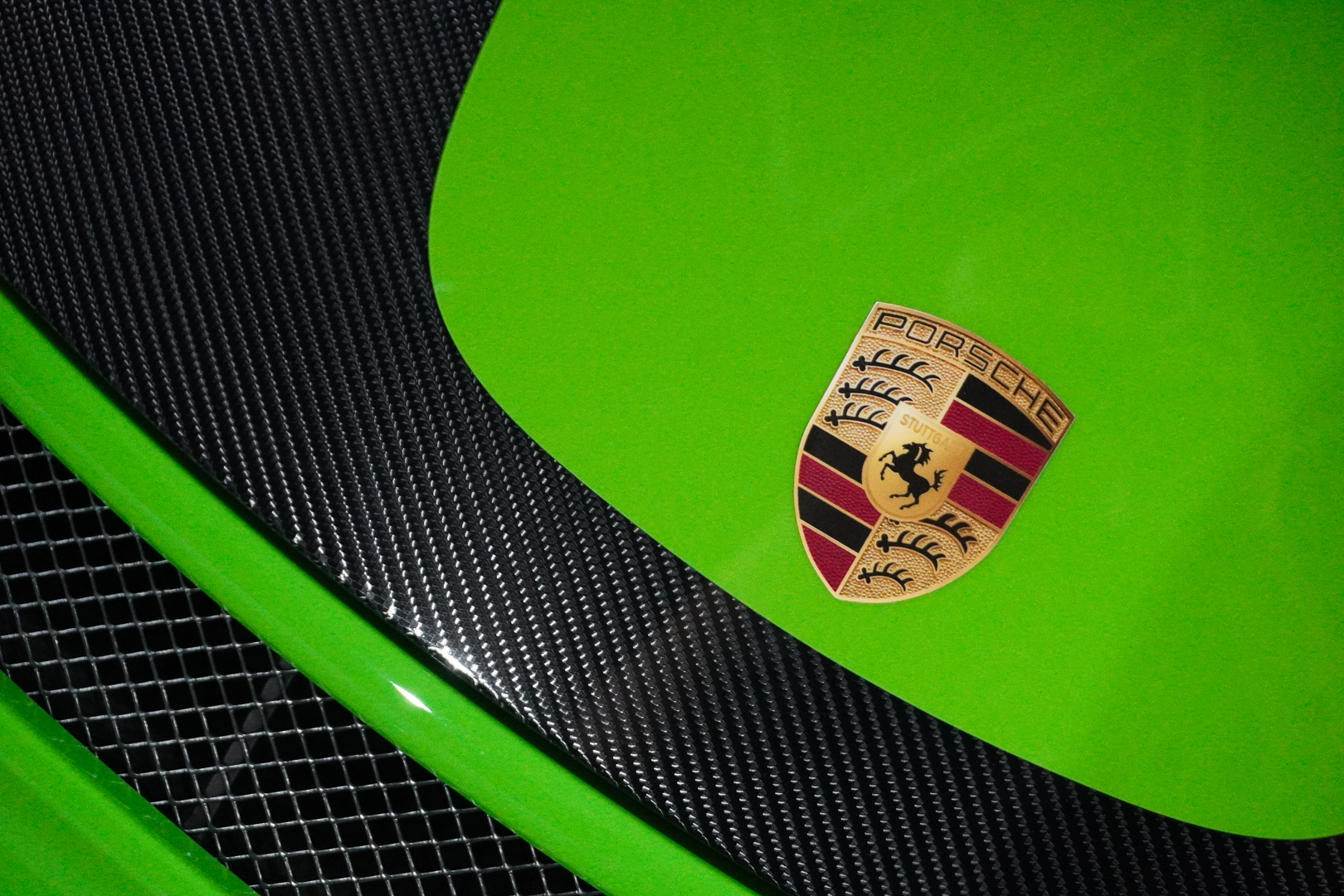 Porsche-911-GT3-RS-10