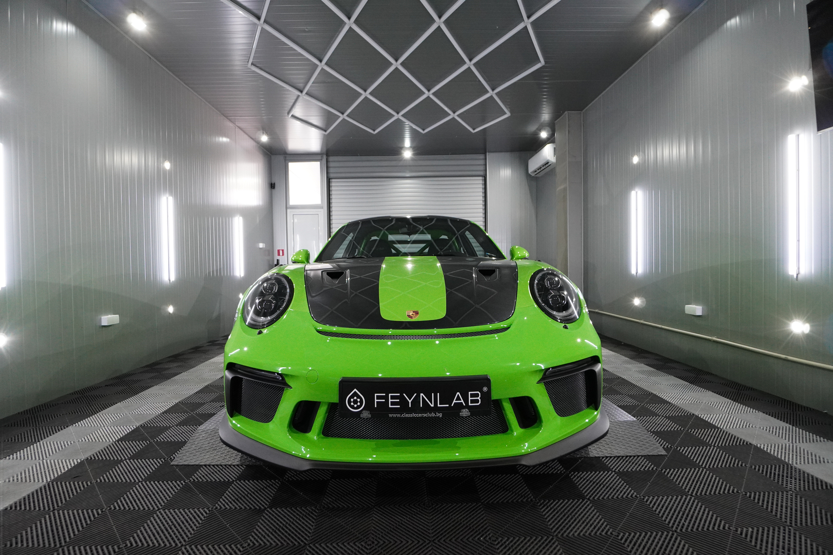 Porsche-911-GT3-RS-18
