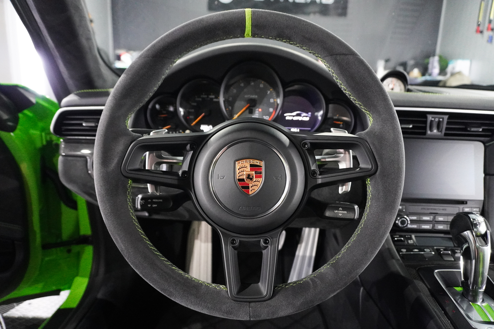 Porsche-911-GT3-RS-20