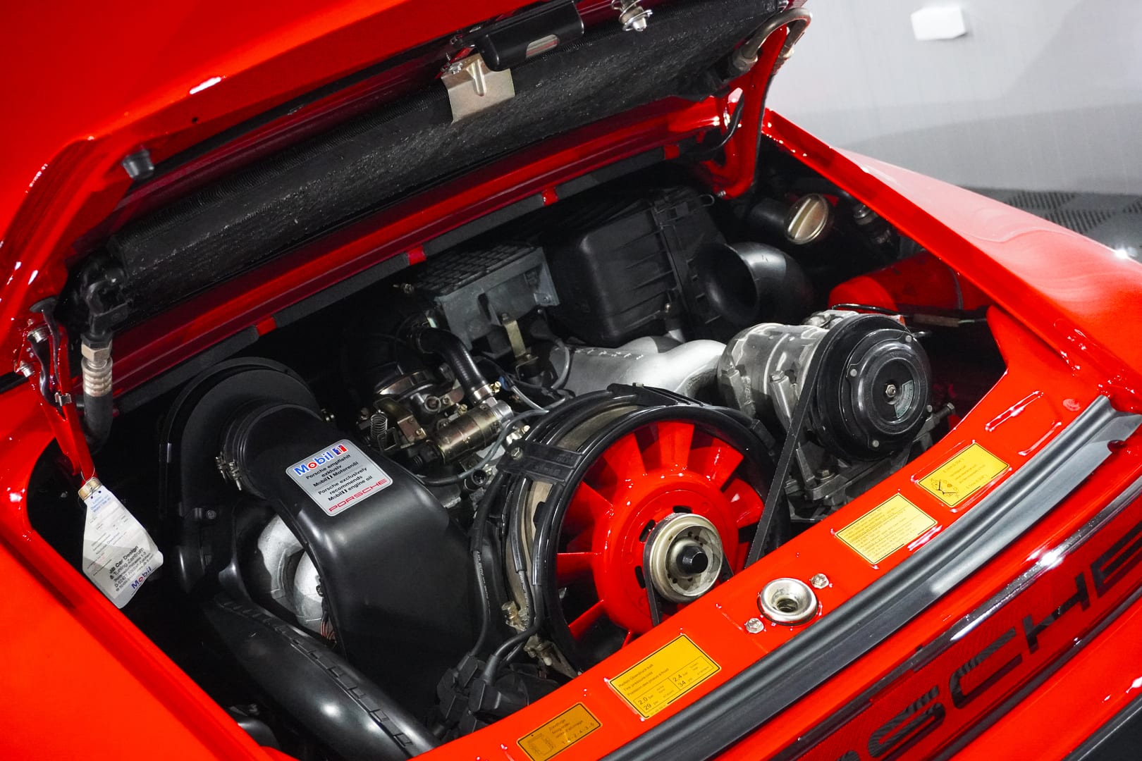 Porsche-911-Targa-14