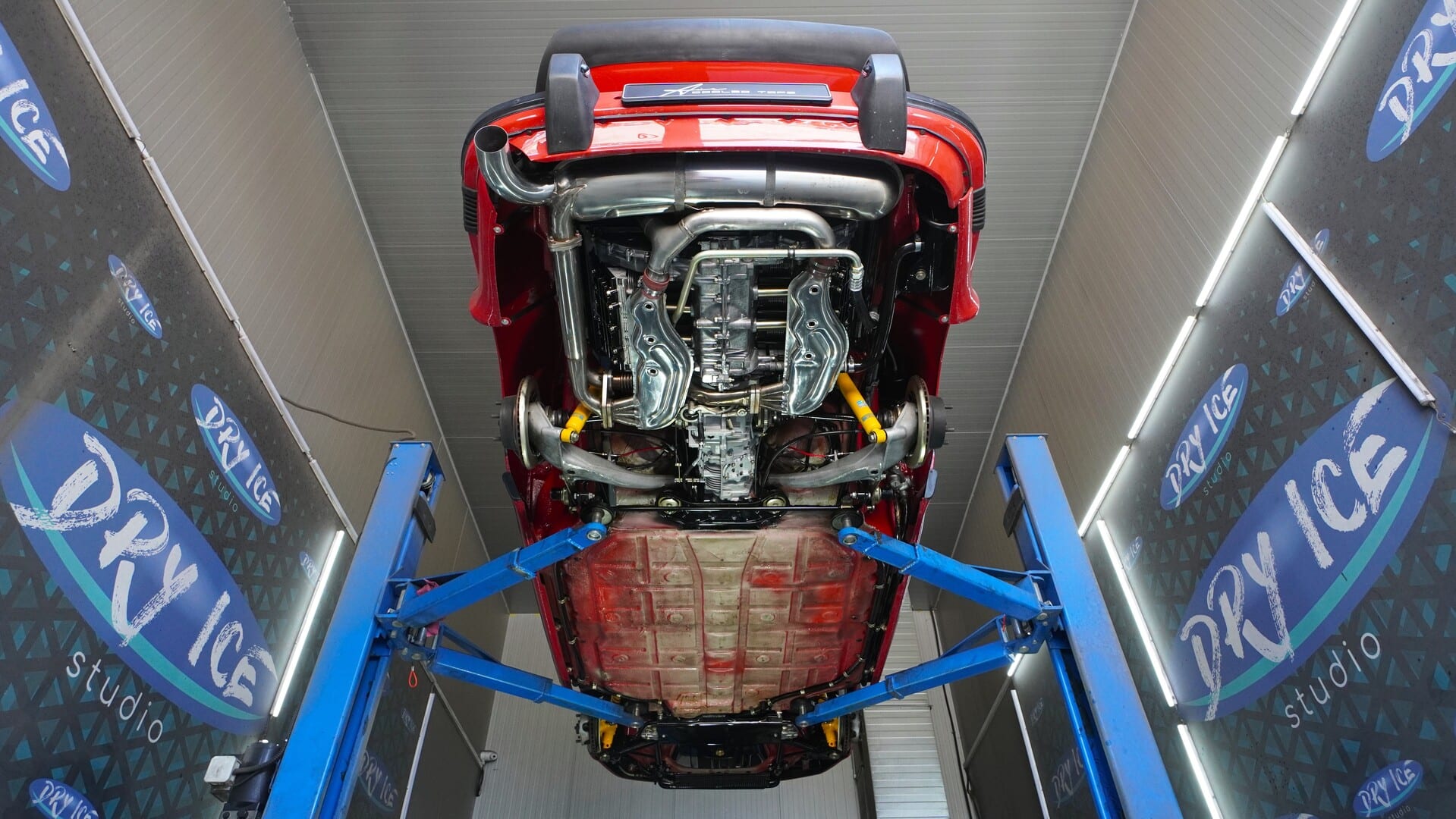 Porsche-911-Targa-26