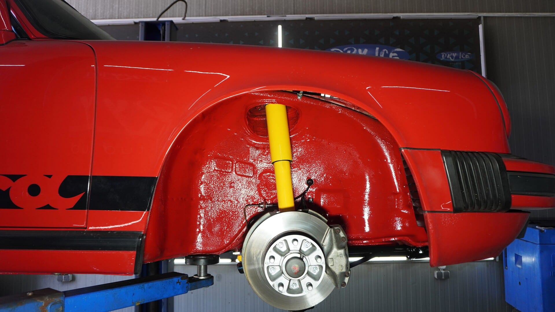 Porsche-911-Targa-30