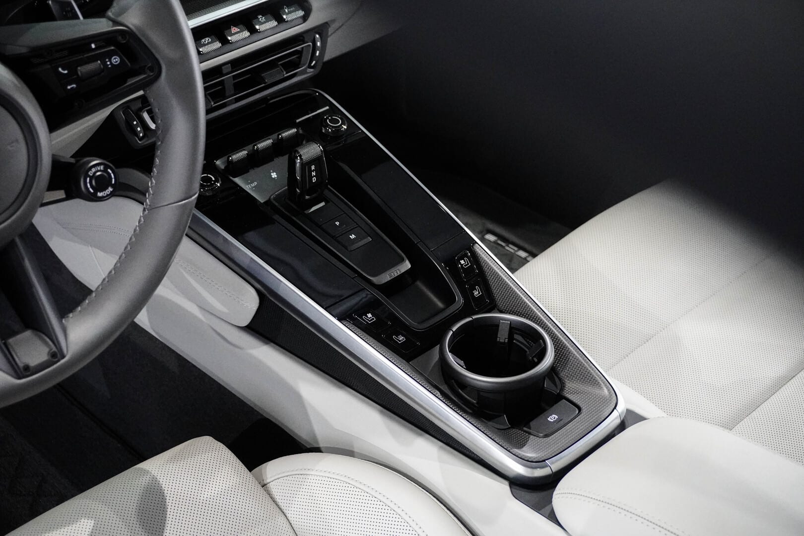 Porsche-911-Turbo-S-16