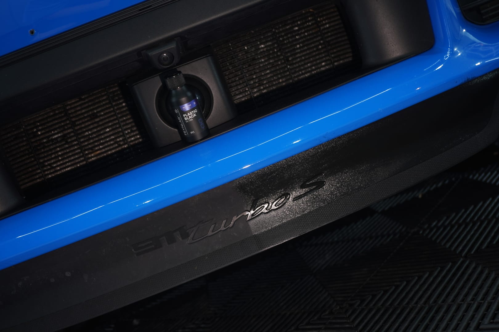 Porsche-911-Turbo-S-39