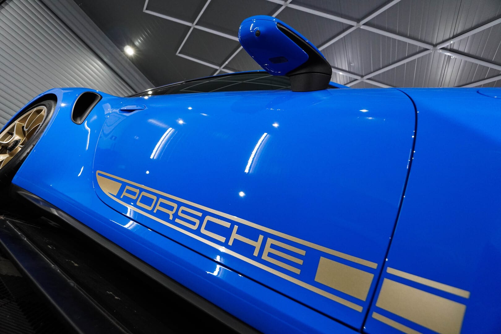 Porsche-911-Turbo-S-8